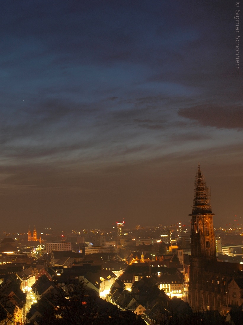 freiburg from schlossberg at night